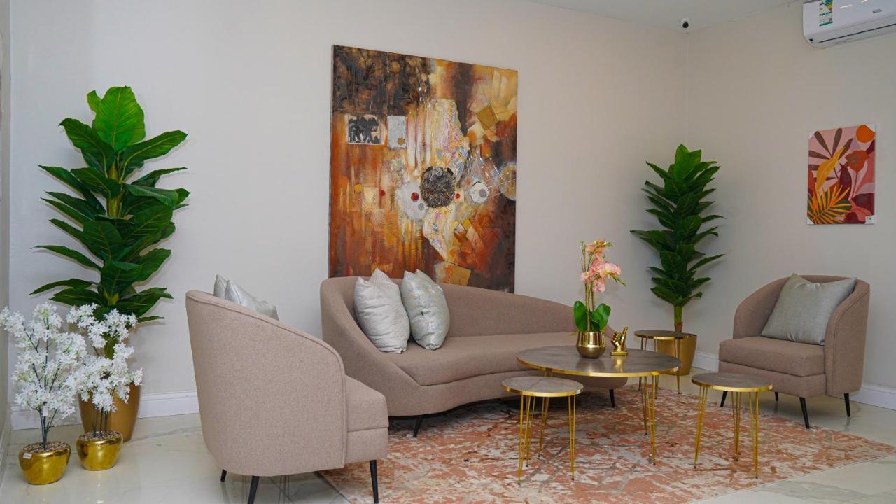 ריאד Clowzer Hotel Appartments מראה חיצוני תמונה