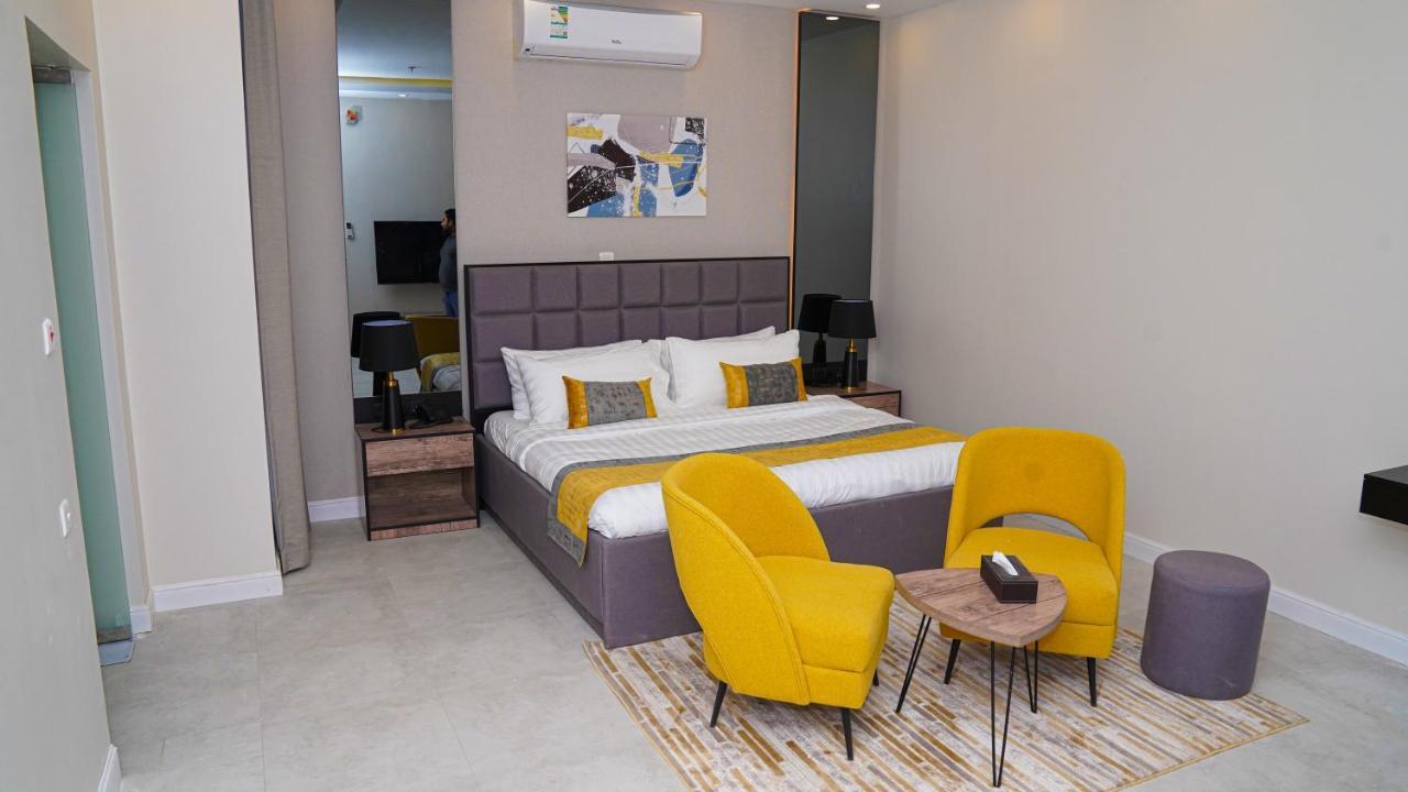 ריאד Clowzer Hotel Appartments מראה חיצוני תמונה