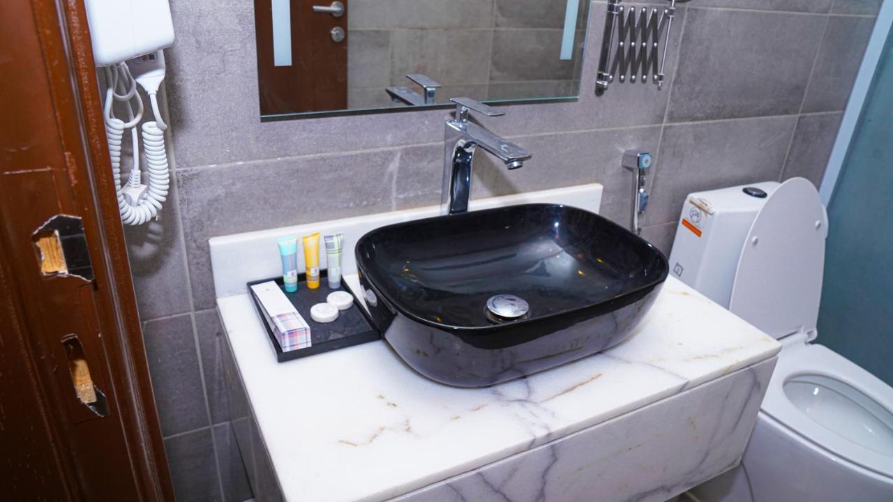 ריאד Clowzer Hotel Appartments מראה חיצוני תמונה